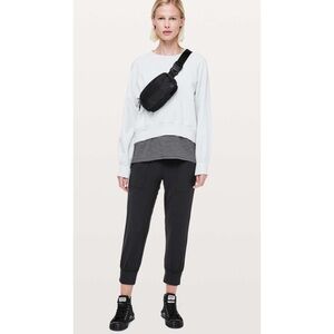 Lululemon Align Jogger Crop 23” in Black Size 6